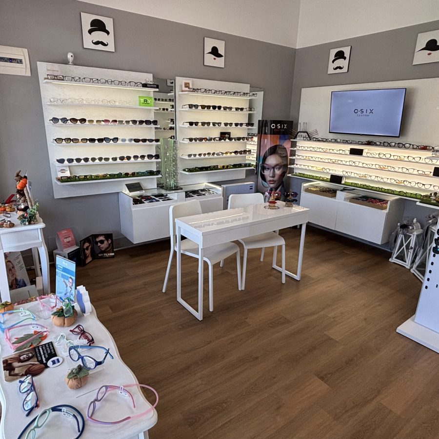 Interno del negozio Ottica Gele a Scaltenigo di Mirano